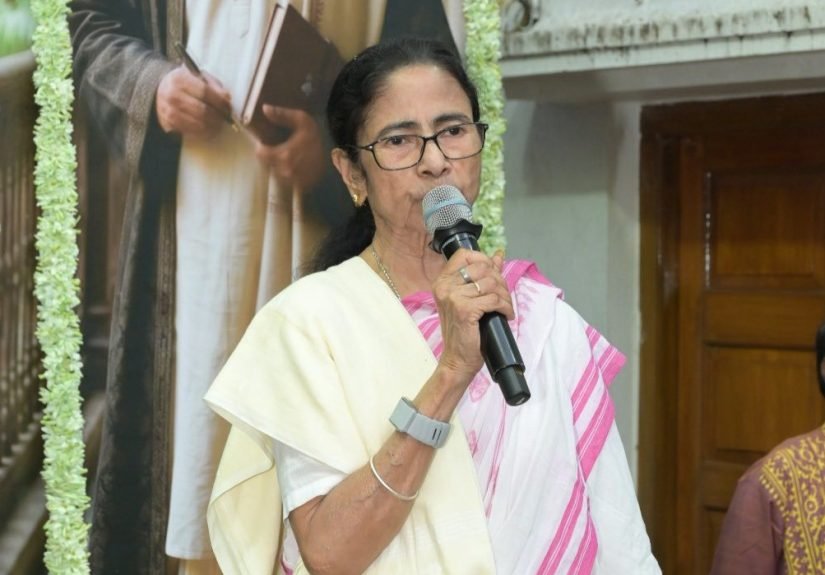 Mamata calls for forming an alliance with Left and far Left parties to fight against the BJP.