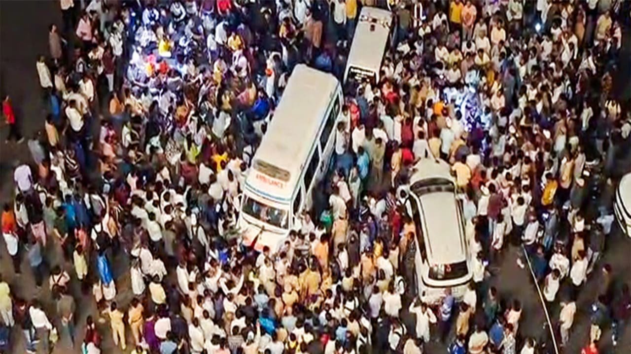 Rape of 3 Year Old Child Protests and Road Blockades Demanding Death Penalty for Accused 1