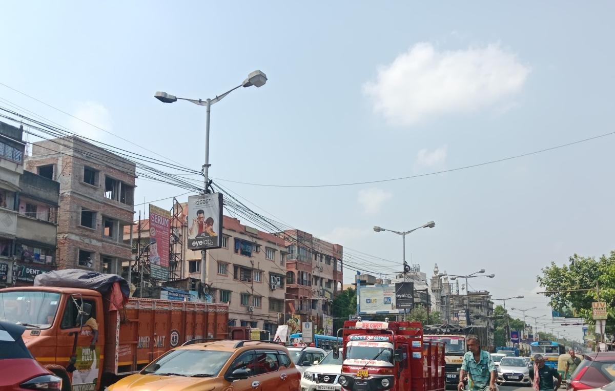 City-dwellers-exhausted-by-the-heat-3