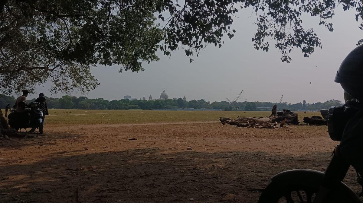 Maidan-on-a-scorching-day-Disha-Saha-Mandal-2